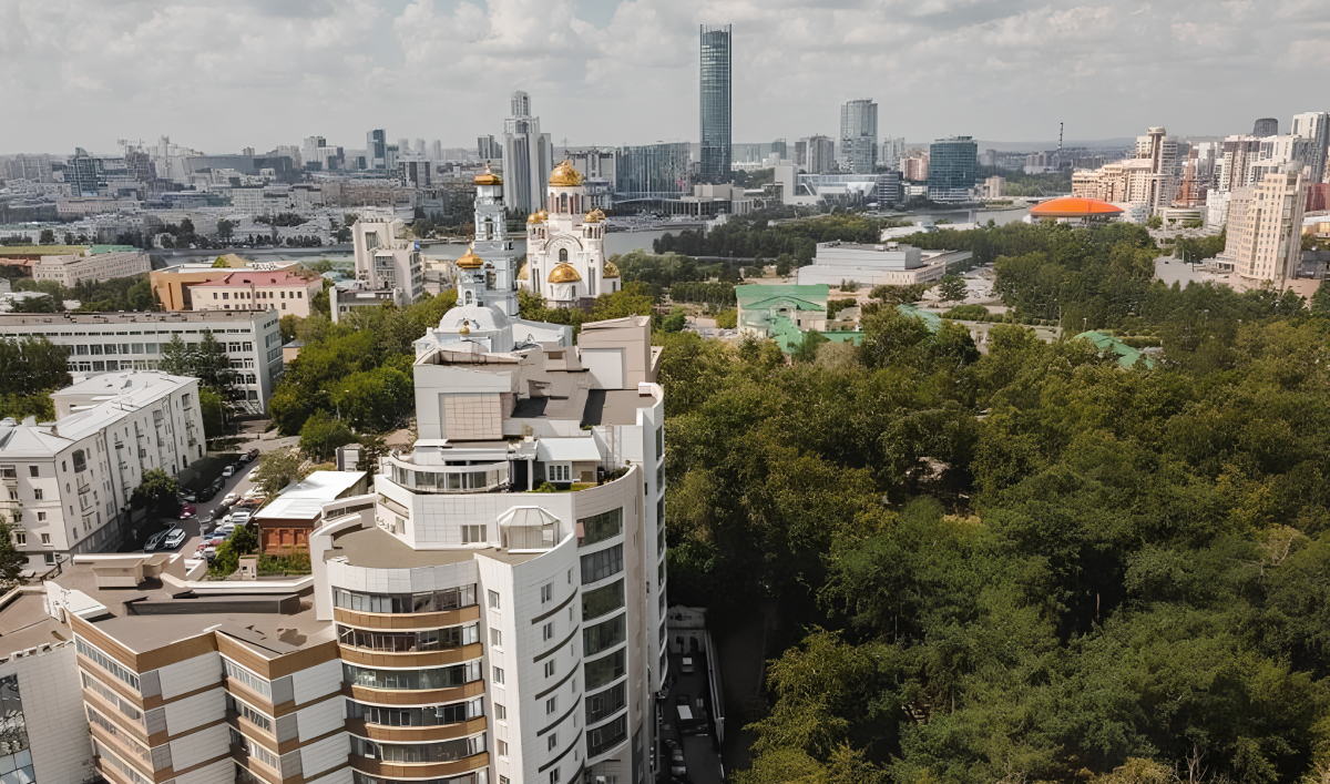 Вид на отель Вознесенский